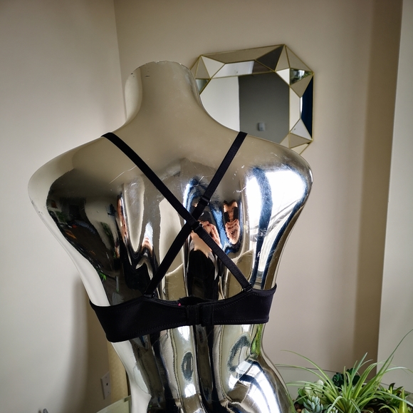 Lasenza Uplunge Bra For Low Cut Tops - Picture 2 of 3